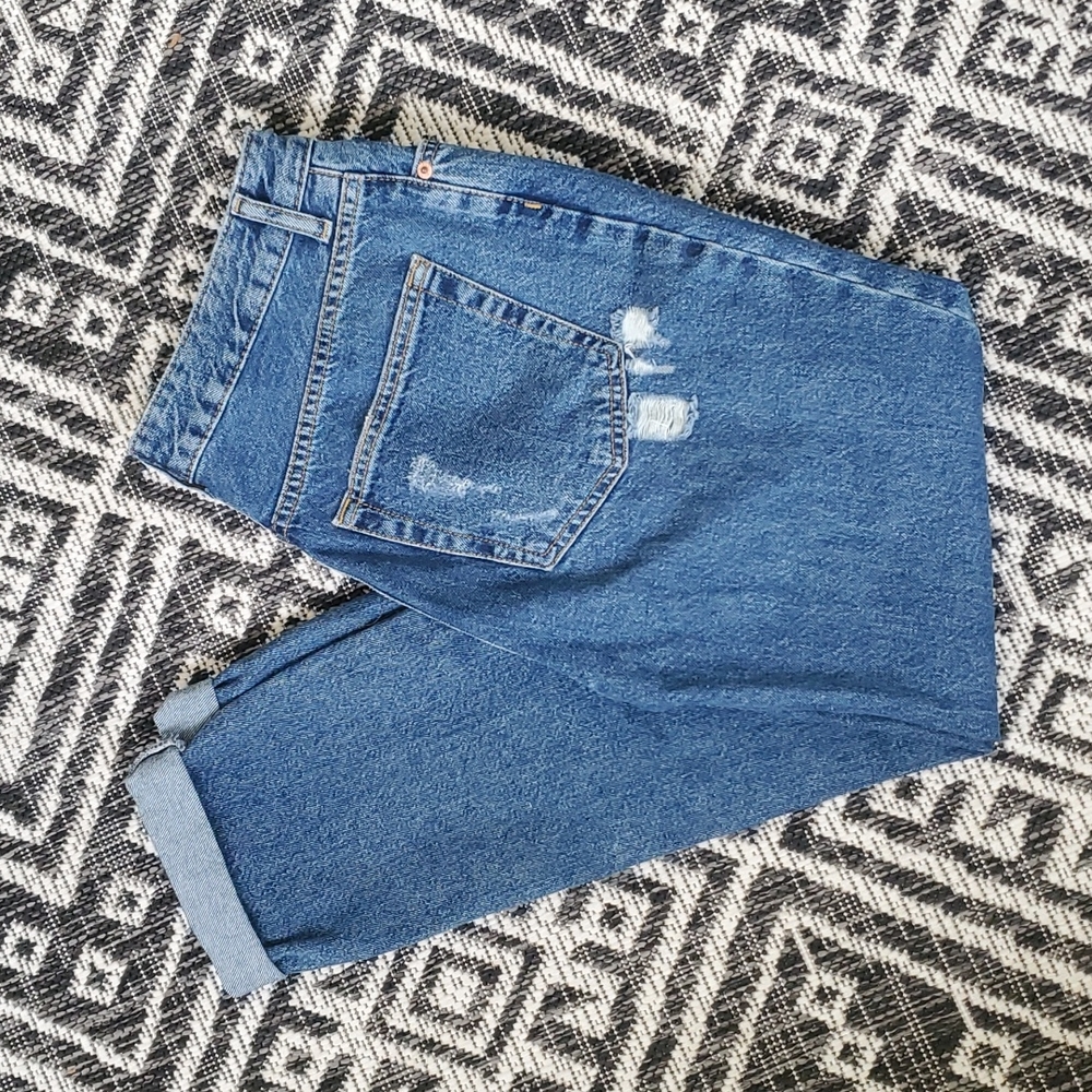 Urban Outfitters Mom High-Rise Jeans